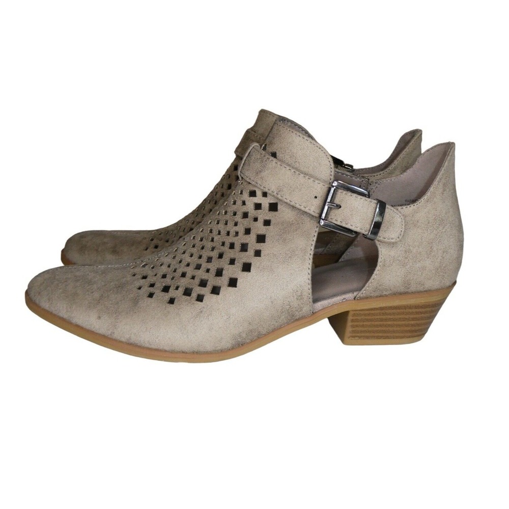 Roebuck‎ Co Tara Vegan Suede Ankle Cut Out Ankle Booties Boho Western Size 7